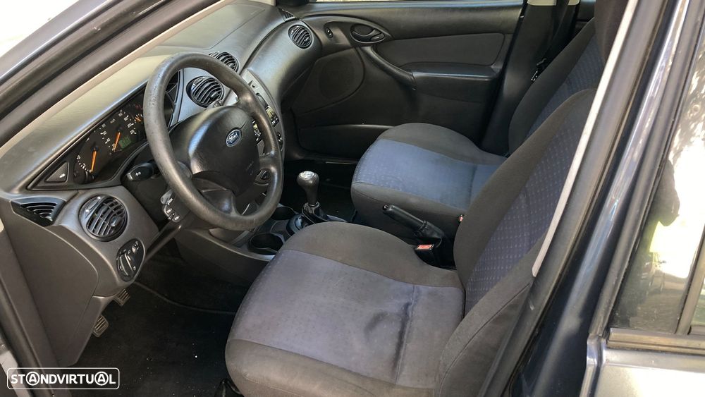 Ford Focus - 7
