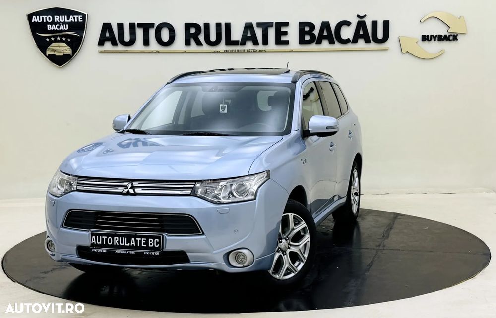 Mitsubishi Outlander 2.0 4WD Plug-In Hybrid - 2