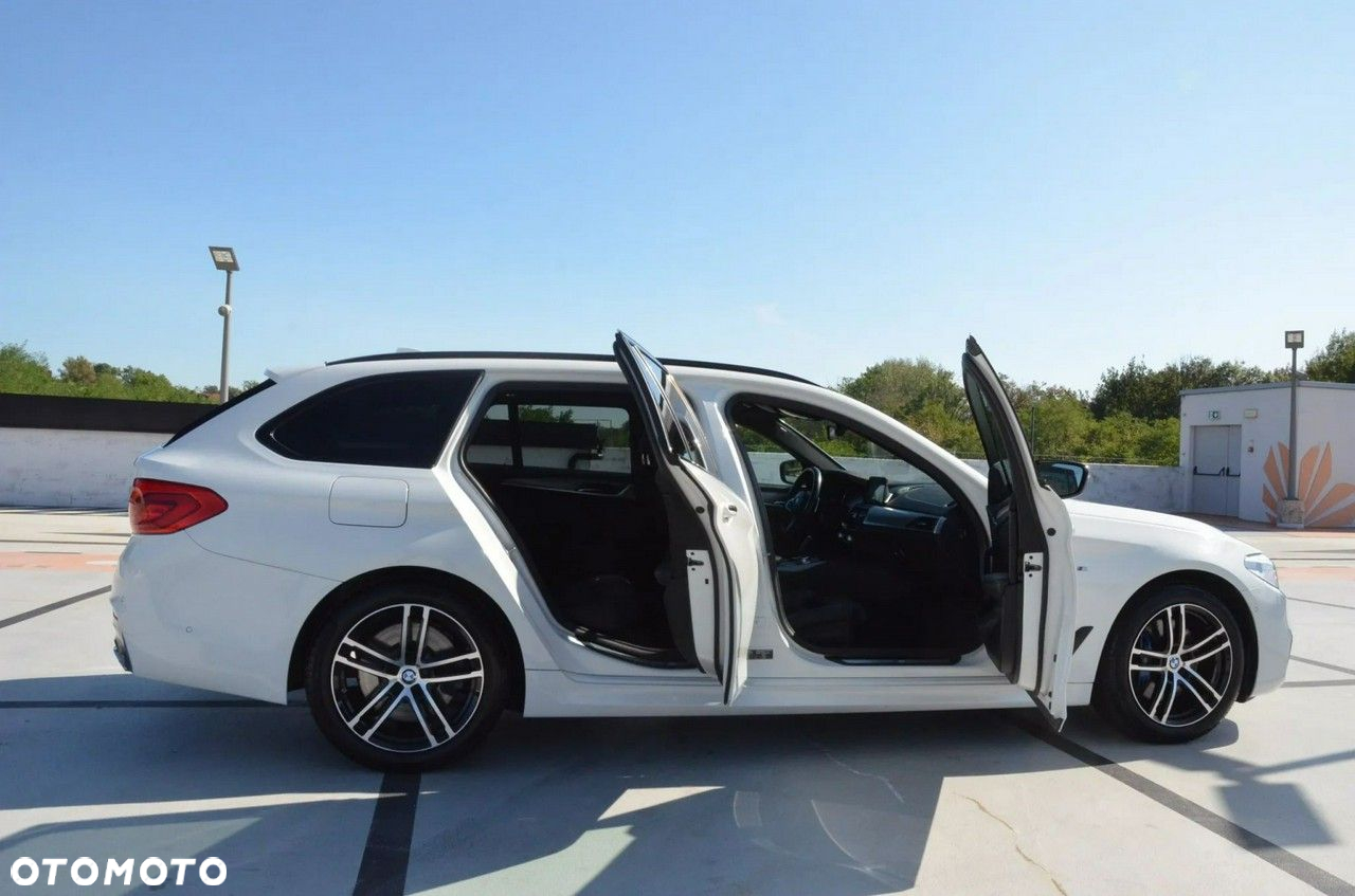 BMW Seria 5 530i xDrive GPF M Sport sport - 36
