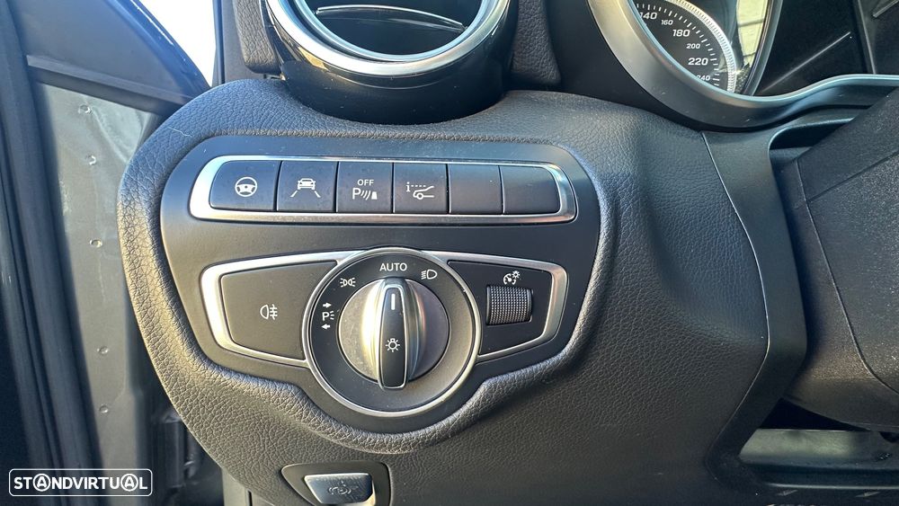 Mercedes-Benz GLC 220 d 4Matic 9G-TRONIC AMG Line - 25