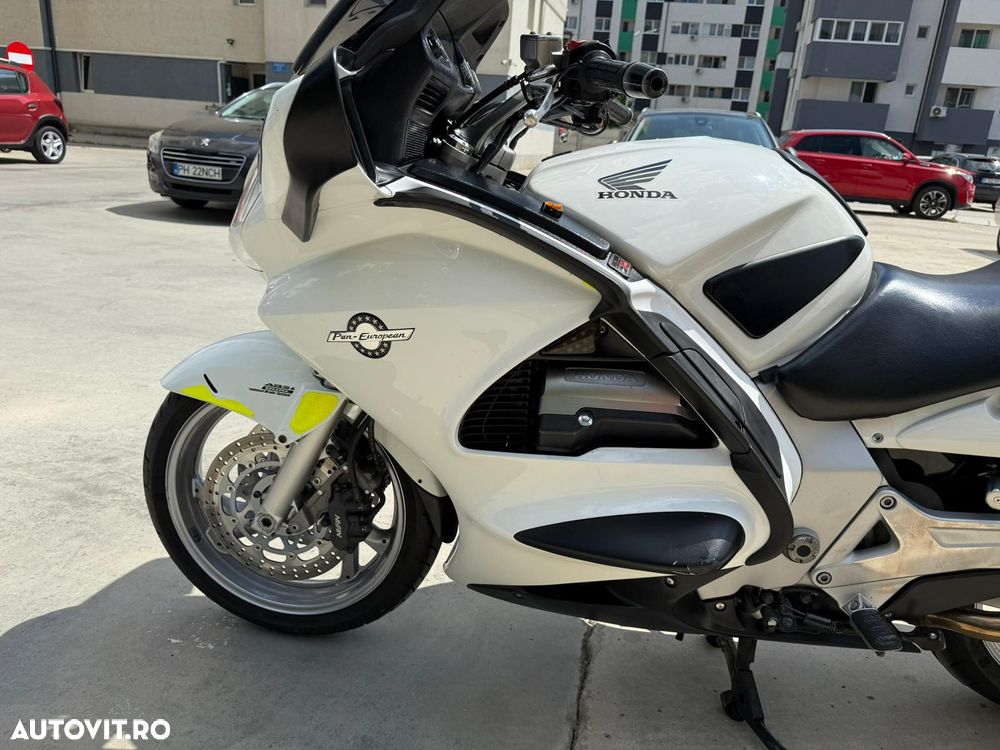 Honda ST 1300 Pan European - 12