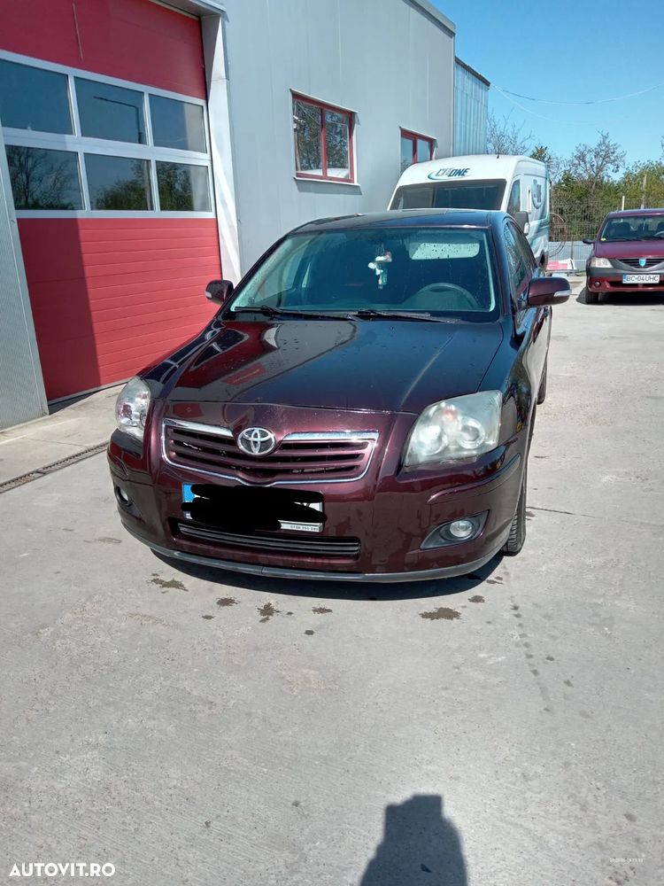Toyota Avensis 2.0 D-4D Executive - 7