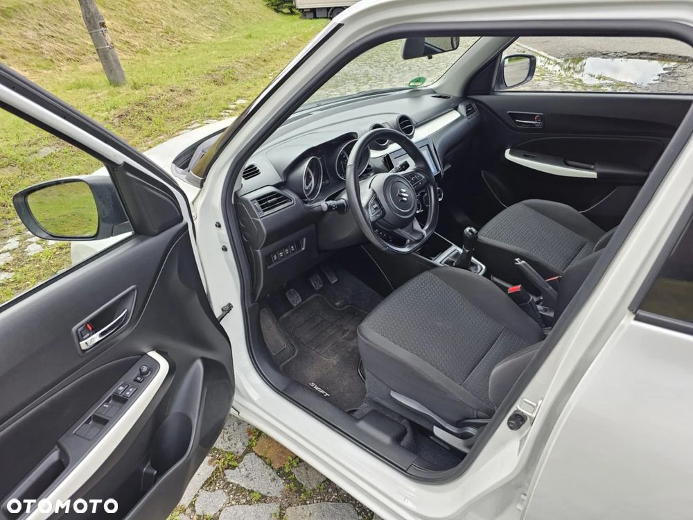 Suzuki Swift 1.2 Dualjet Hybrid Allgrip Comfort - 12