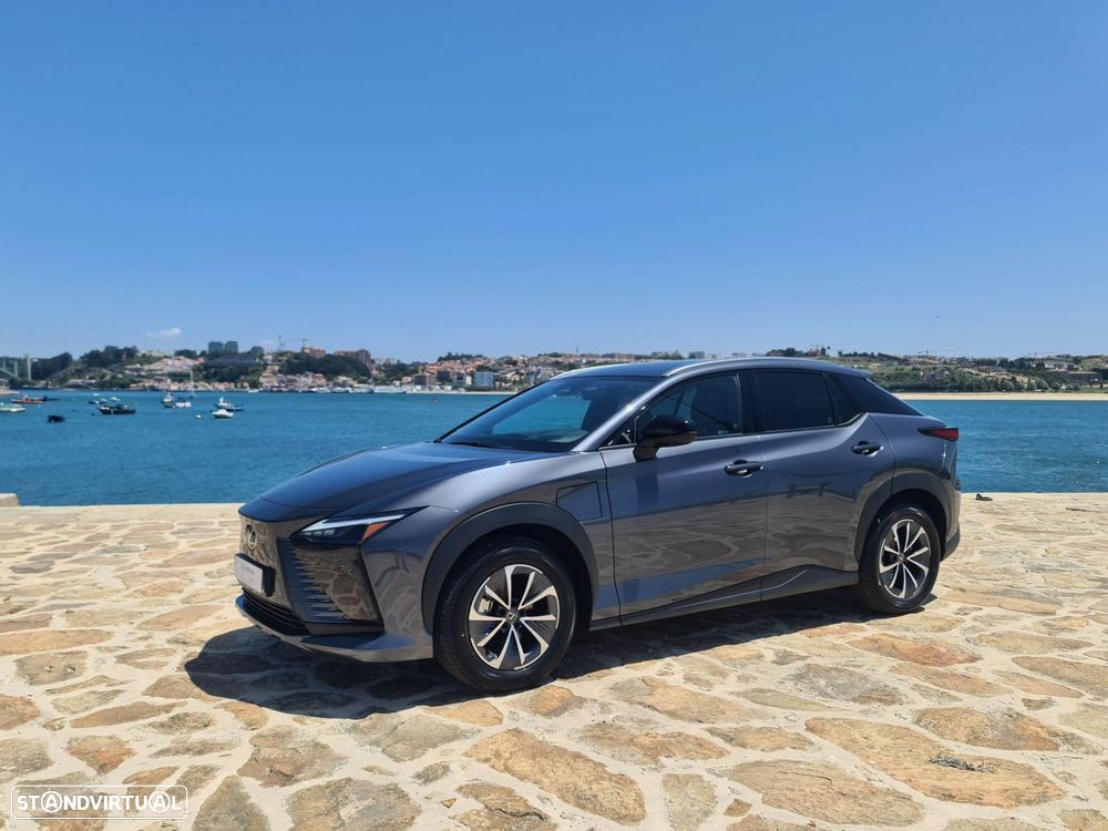 Lexus RZ 450e Executive Plus - 2