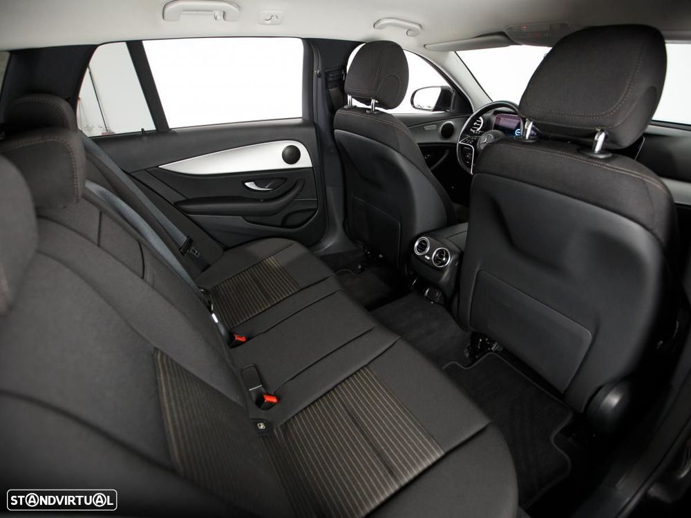 Mercedes-Benz E 300 de Avantgarde - 11