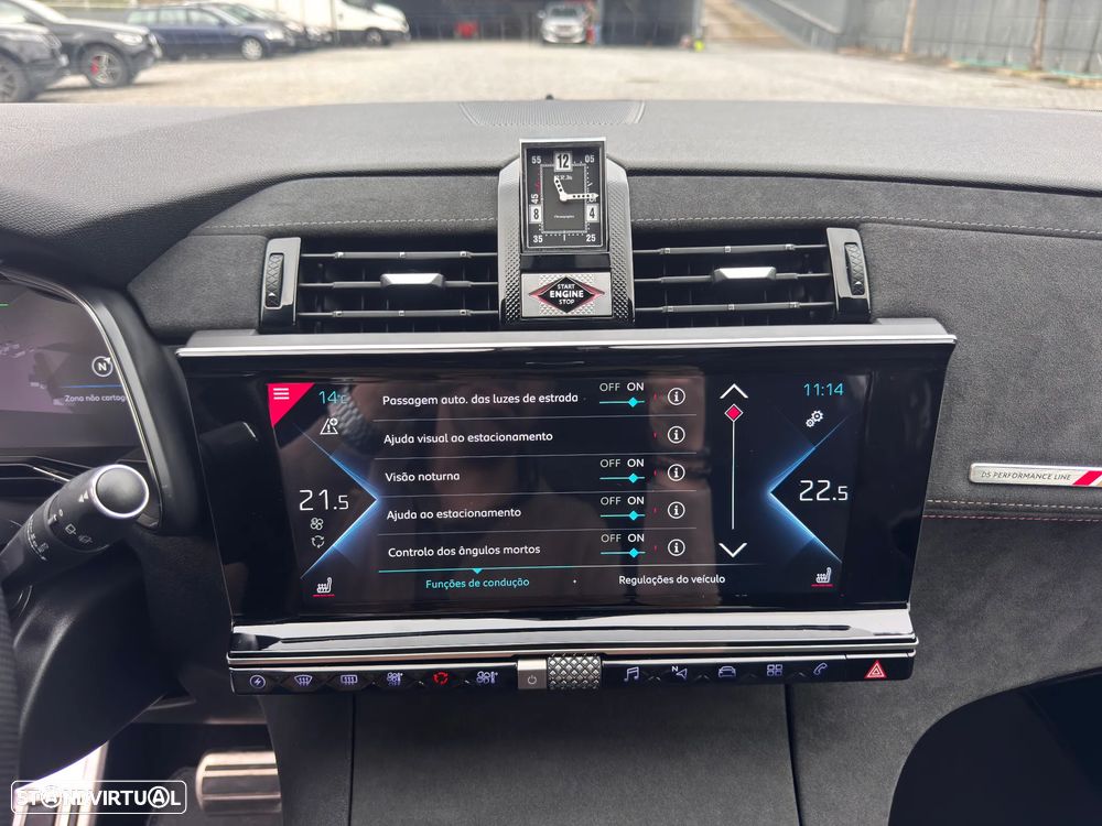 DS DS7 4x4 300 Performance Line - 31