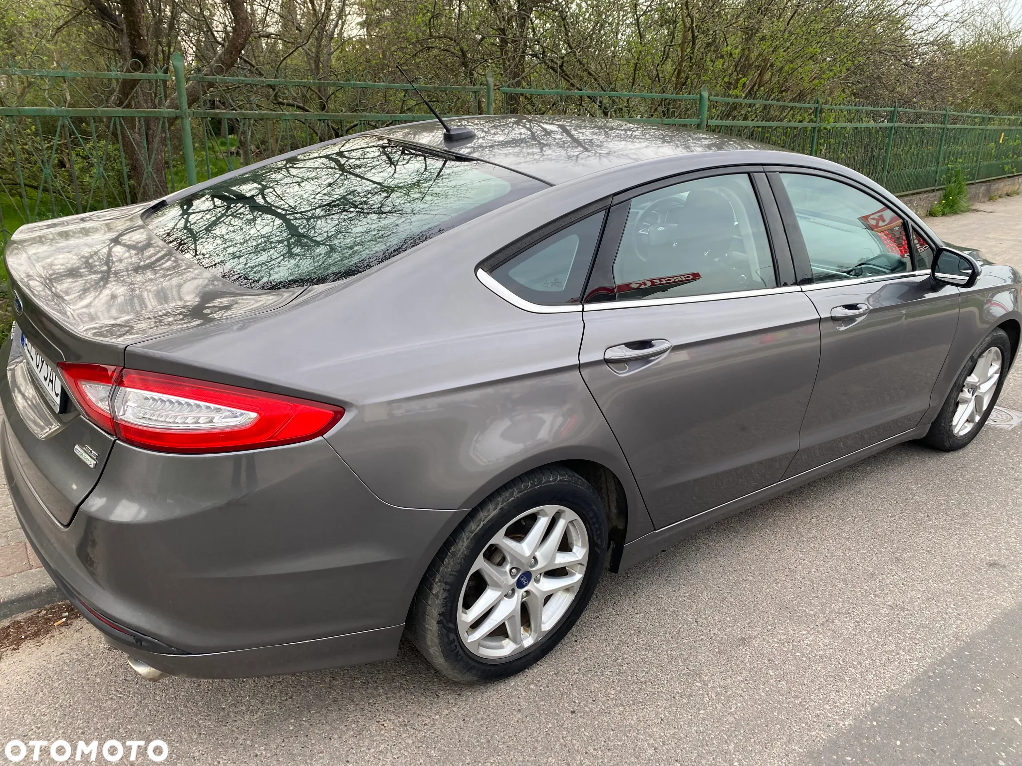 Ford Fusion - 12