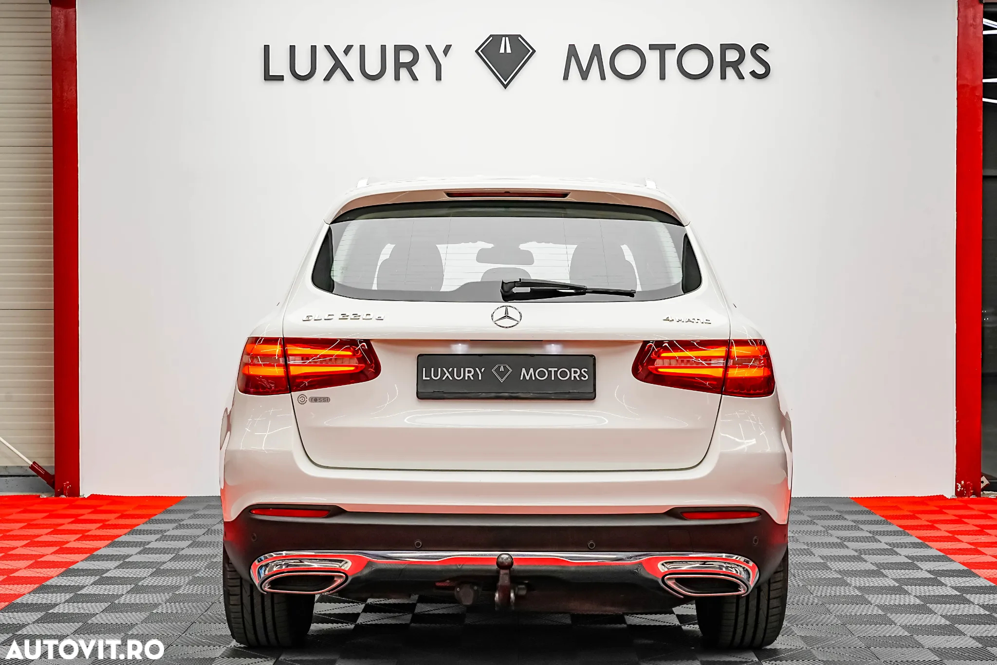 Mercedes-Benz GLC 220 d 4MATIC - 13