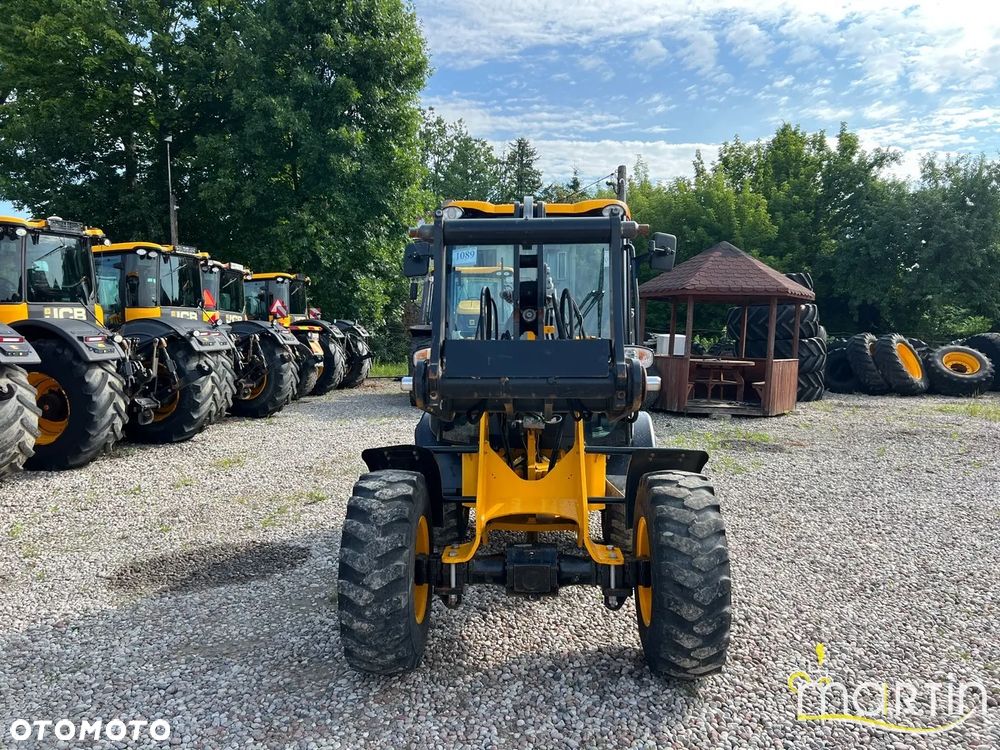 JCB 406 Toolmaster - 8