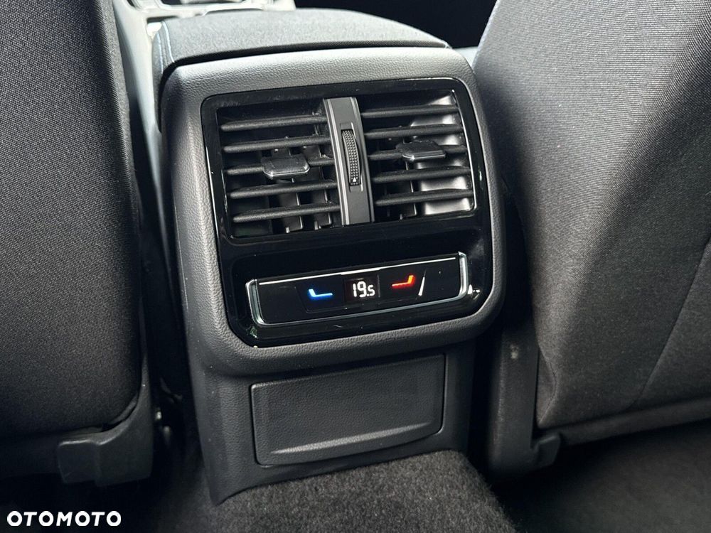 Volkswagen Passat 1.4 TSI Plug-In Hybrid GTE DSG - 35