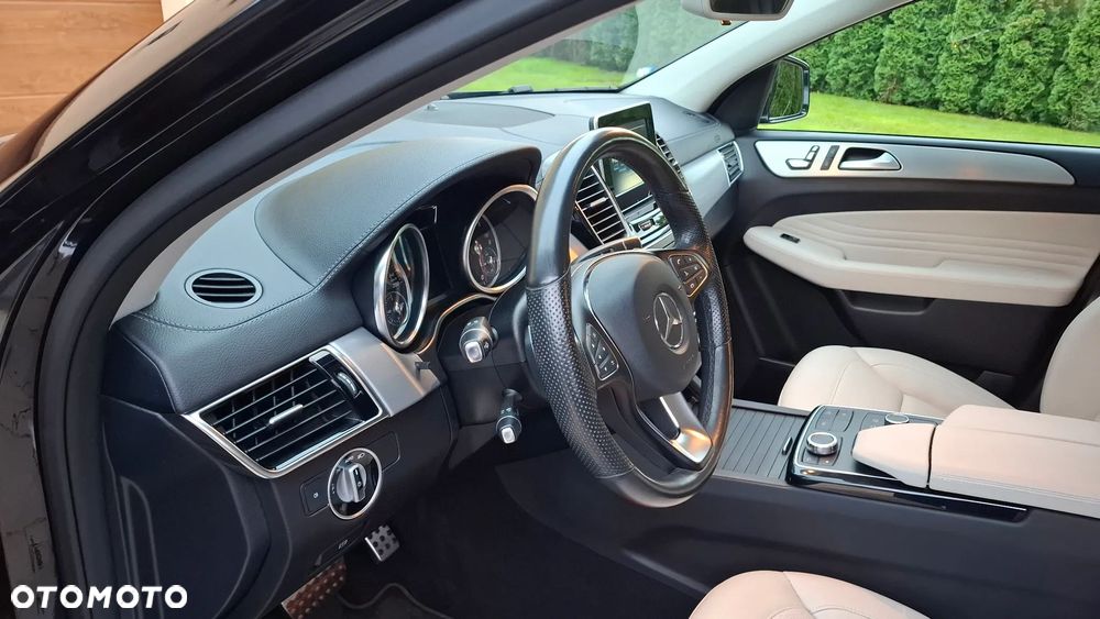 Mercedes-Benz GLE 350 d 4-Matic - 13