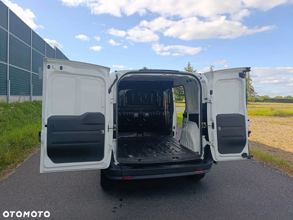 Opel COMBO - 14