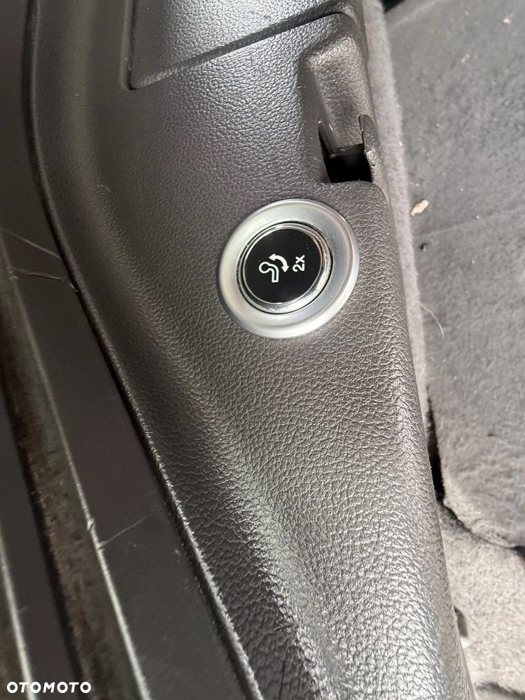 Ford Grand C-MAX - 17