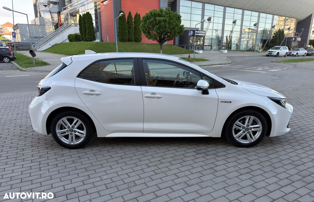 Toyota Corolla 1.8 Business Edition - 4
