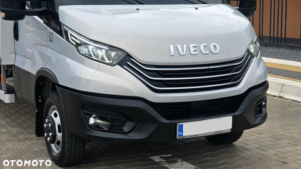 Iveco ❗️❗️DAILY 3.0 180KM 50C18 ❗️❗️ZABUDOWA IGLOOCAR 10 PALET / MROŹNIA -32 +32 / AGREGAT THERMOKING V300 MAX / AUTOMAT HI-MATIC / LAKIER METALIC / NAWIGACJA / TEMPOMAT ADAPTACYJNY / PODUSZKI PNEUMATYCZNE / GRUBA ŚCIANKA / WERSJA WZMOCNIONA / SALON POLSKA / FULL LED / MAKSYMALNA DOSTĘPNA OPCJA WYPOSAŻENIA❗❗ STAN - JAK NOWY ❗️ - 9
