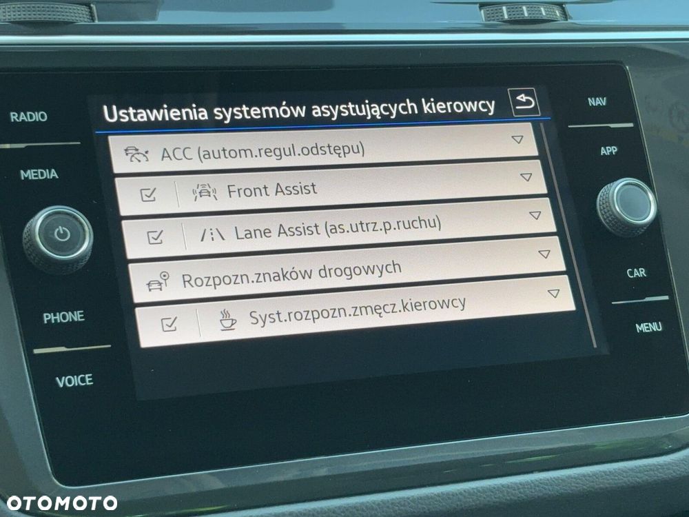 Volkswagen Tiguan 1.5 TSI EVO Elegance DSG - 34