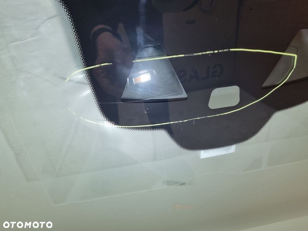 Szyba przednia MERCEDES KLASA-E 2016-2023 W213 - 2