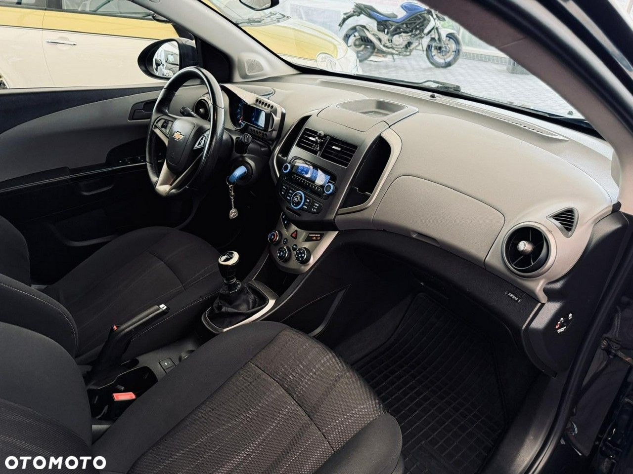 Chevrolet Aveo - 22