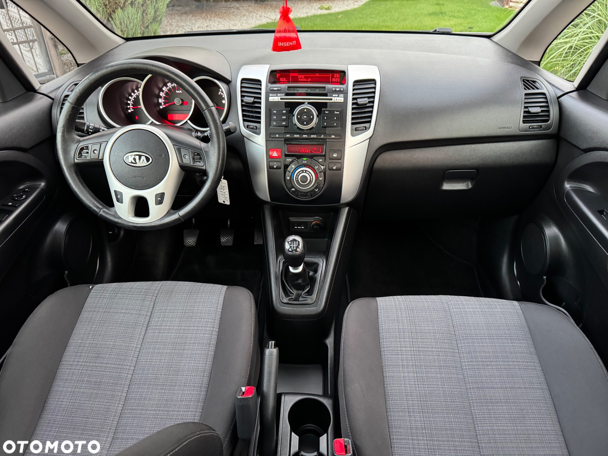Kia Venga 1.6 CVVT Black Collection - 19
