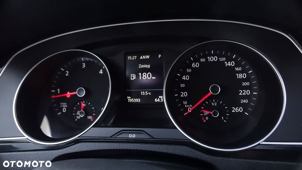 Volkswagen Passat Alltrack - 36