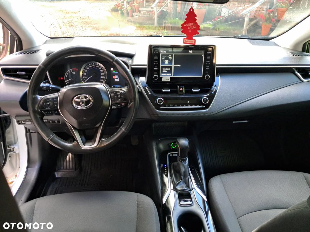 Toyota Corolla - 5