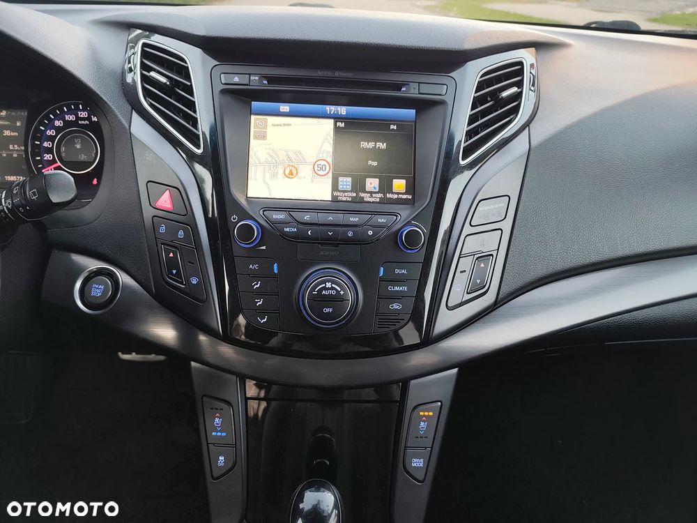 Hyundai i40 Kombi 1.7 CRDi DCT Premium - 17