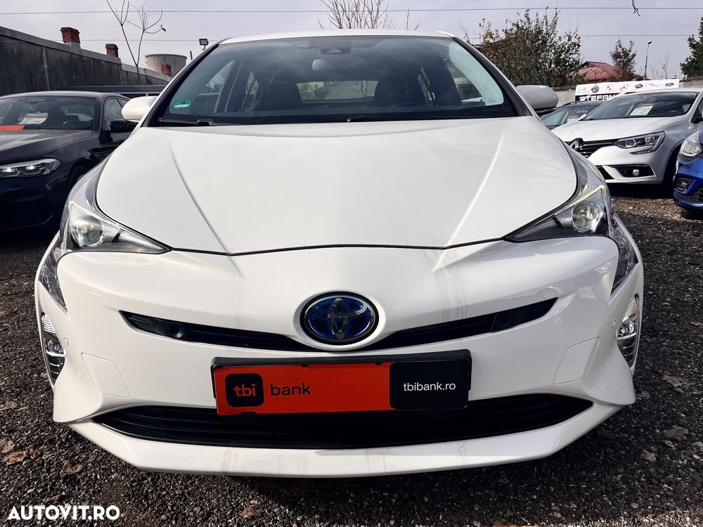 Toyota Prius (Hybrid) Sol - 3