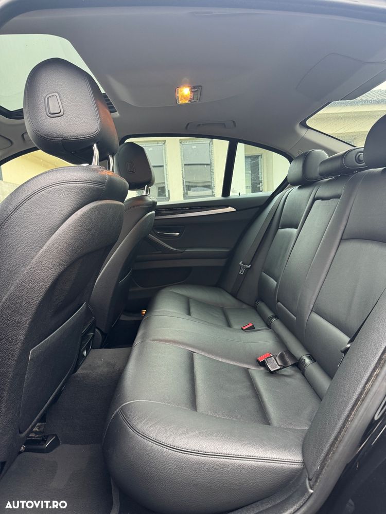 BMW Seria 5 520d Aut. - 10