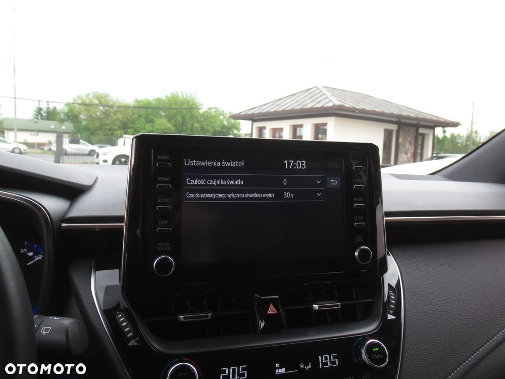 Toyota Corolla 1.8 Hybrid Comfort - 25