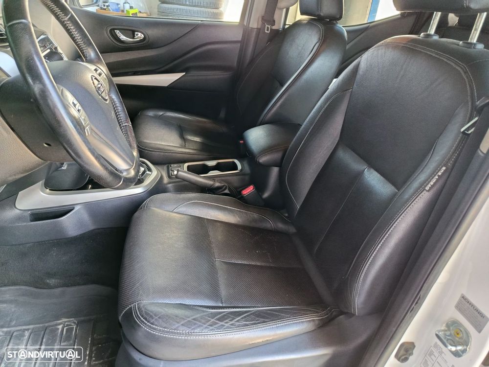 Nissan Navara 2.3 dCi CD 4WD Tekna Auto - 8