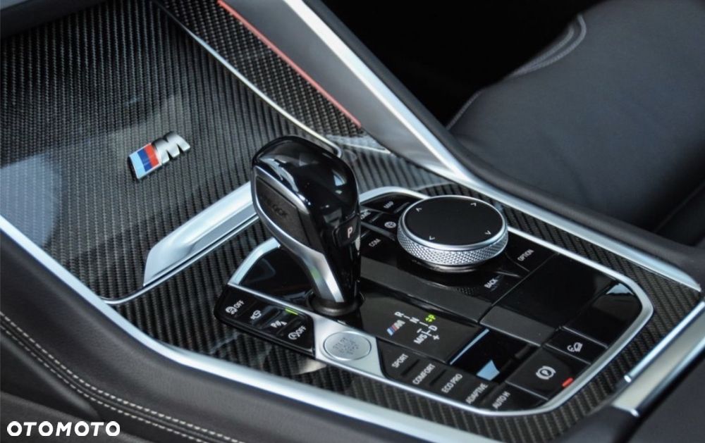 BMW X6M - 25