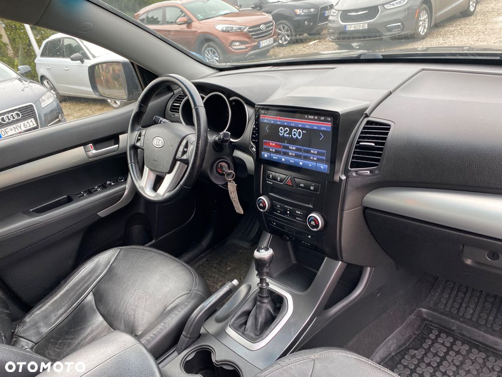 Kia Sorento 2.4 CVVT 4WD Vision - 24