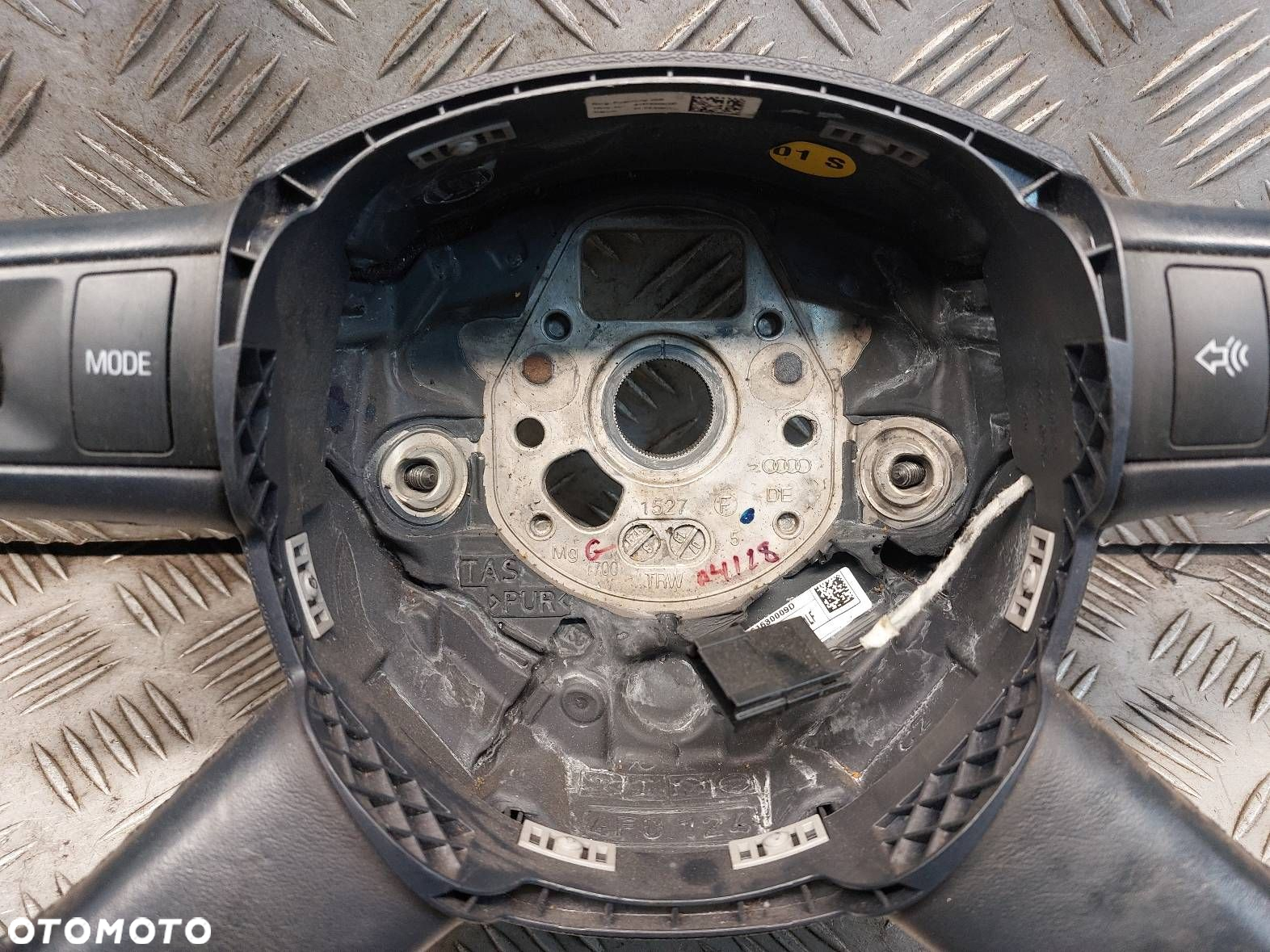 KIEROWNICA MULTIFUNKCJA AUDI A6 C6 4F0419091DB - 4