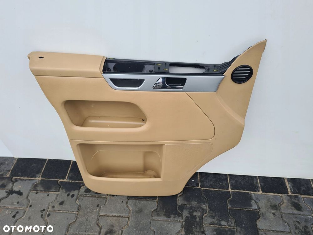 VW T5 MULTIVAN tapicerka boczek drzwi lewy przód SKÓRA BANAN - 2