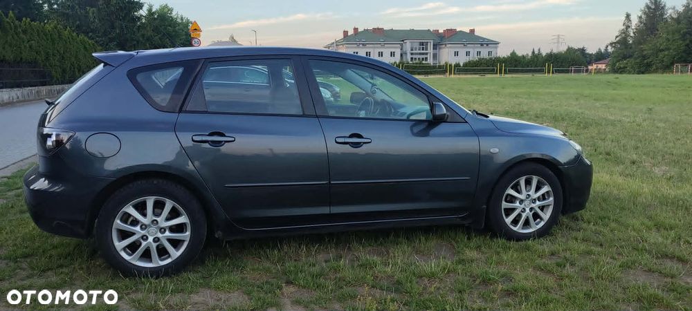 Mazda 3 1.6 Exclusive - 4