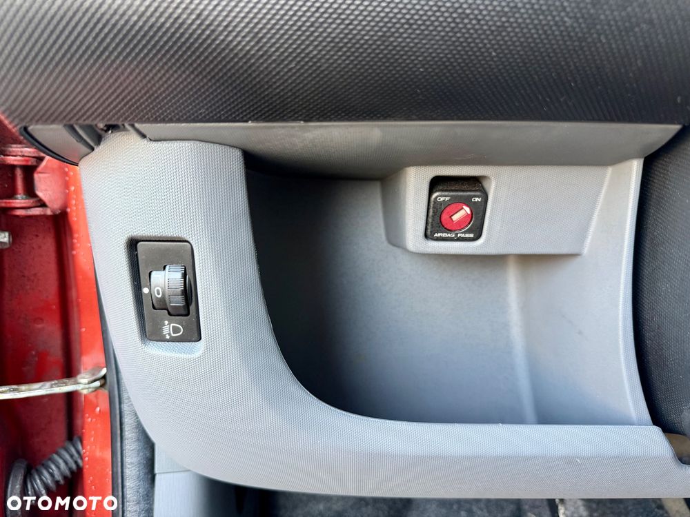 Peugeot 107 1.0 Trendy 2-Tronic - 26