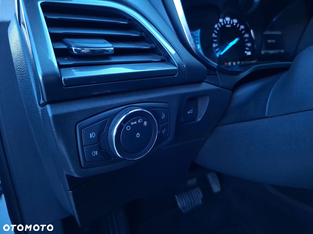 Ford Mondeo 2.0 Hybrid Titanium - 23