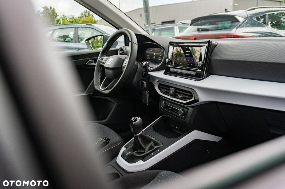 Seat Arona - 13