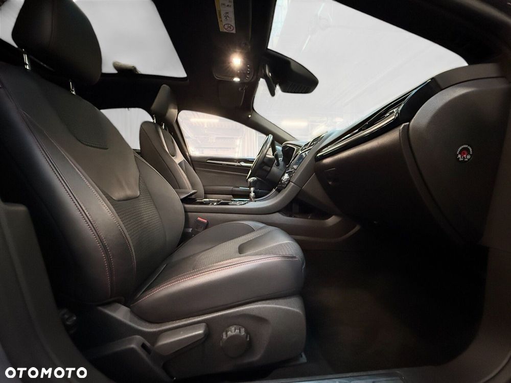 Ford Mondeo 1.5 EcoBoost ST-Line X - 21