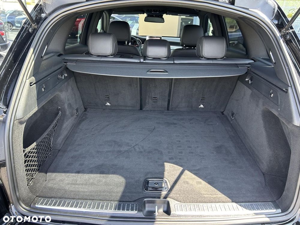 Mercedes-Benz GLC - 22