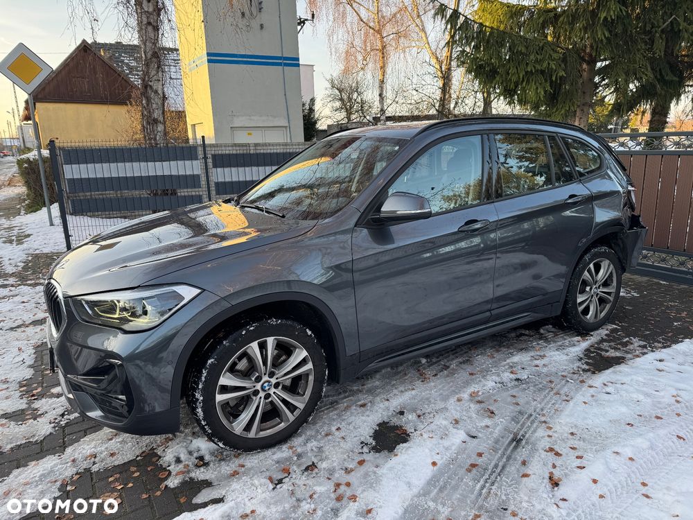BMW X1 sDrive20d Sport Line - 3