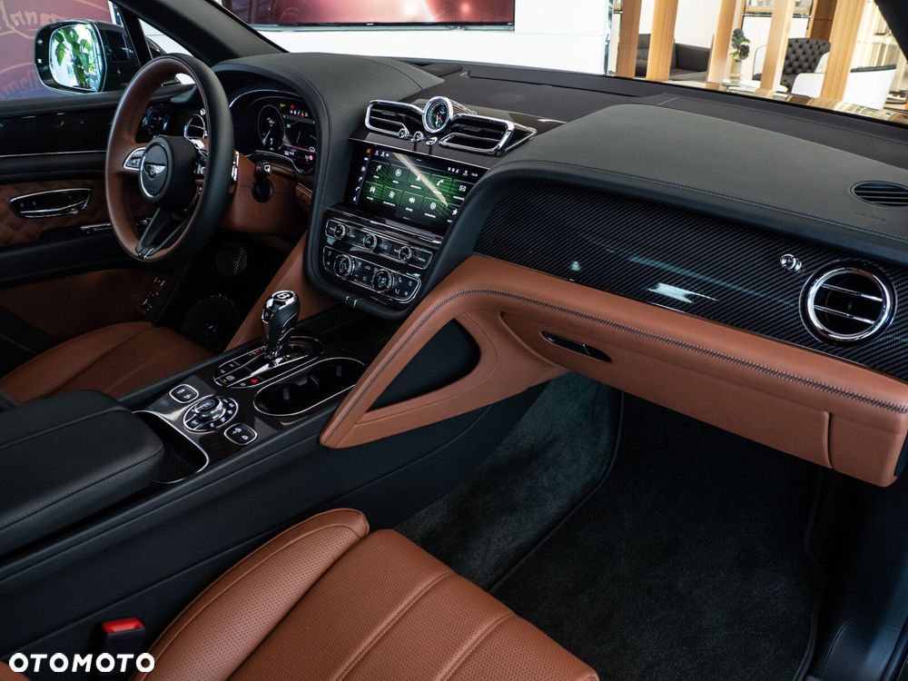 Bentley Bentayga - 16