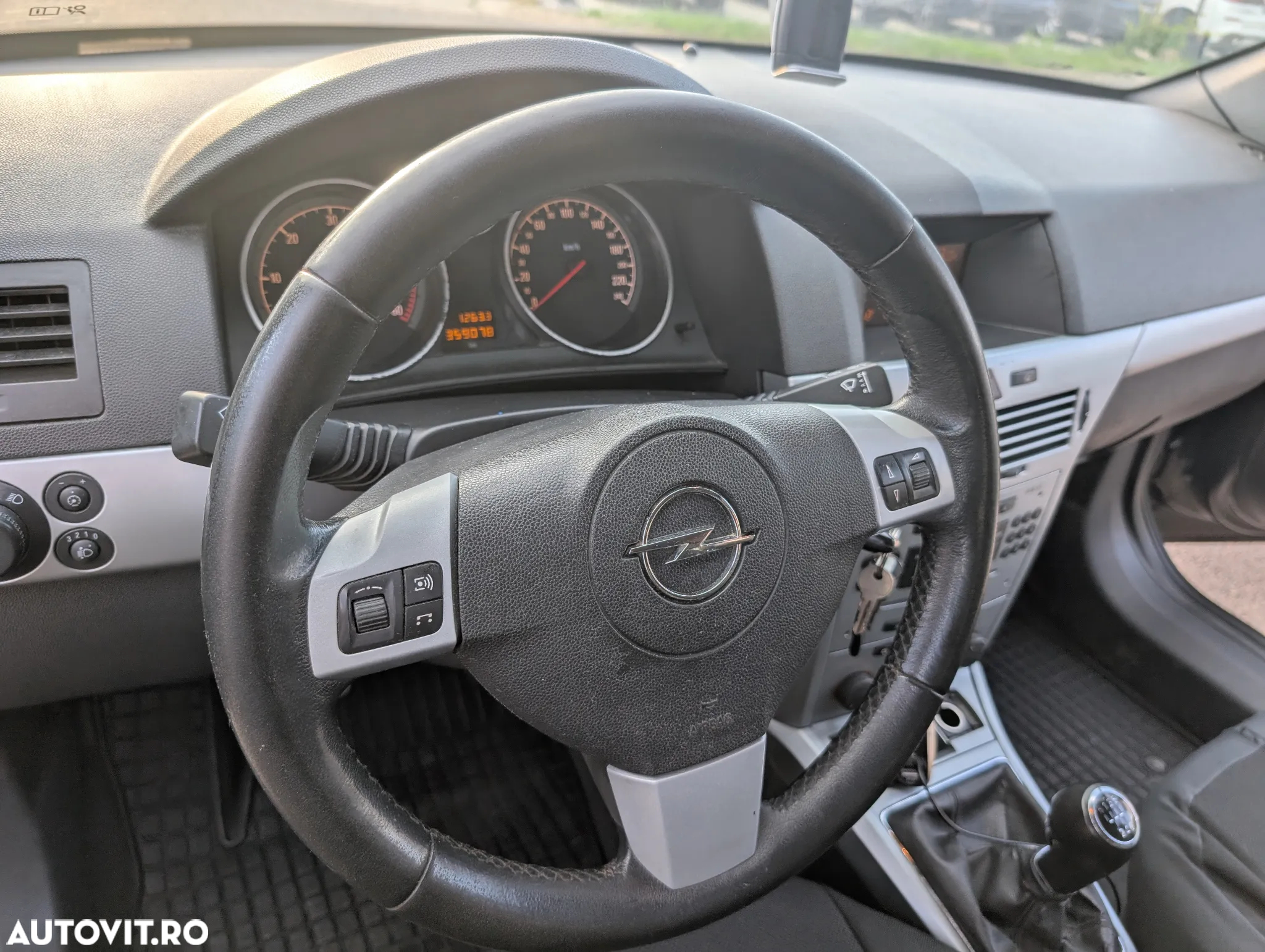 Opel Astra 1.7 CDTI DPF Active - 10