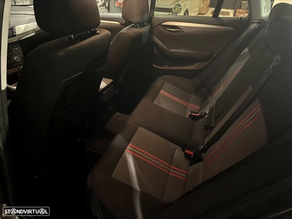 BMW X1 18 d xDrive Line Sport — fotografia 10