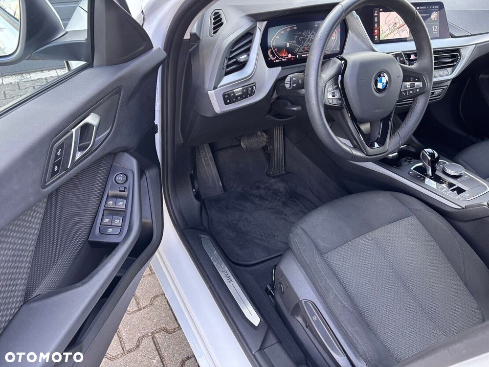 BMW Seria 1 - 11