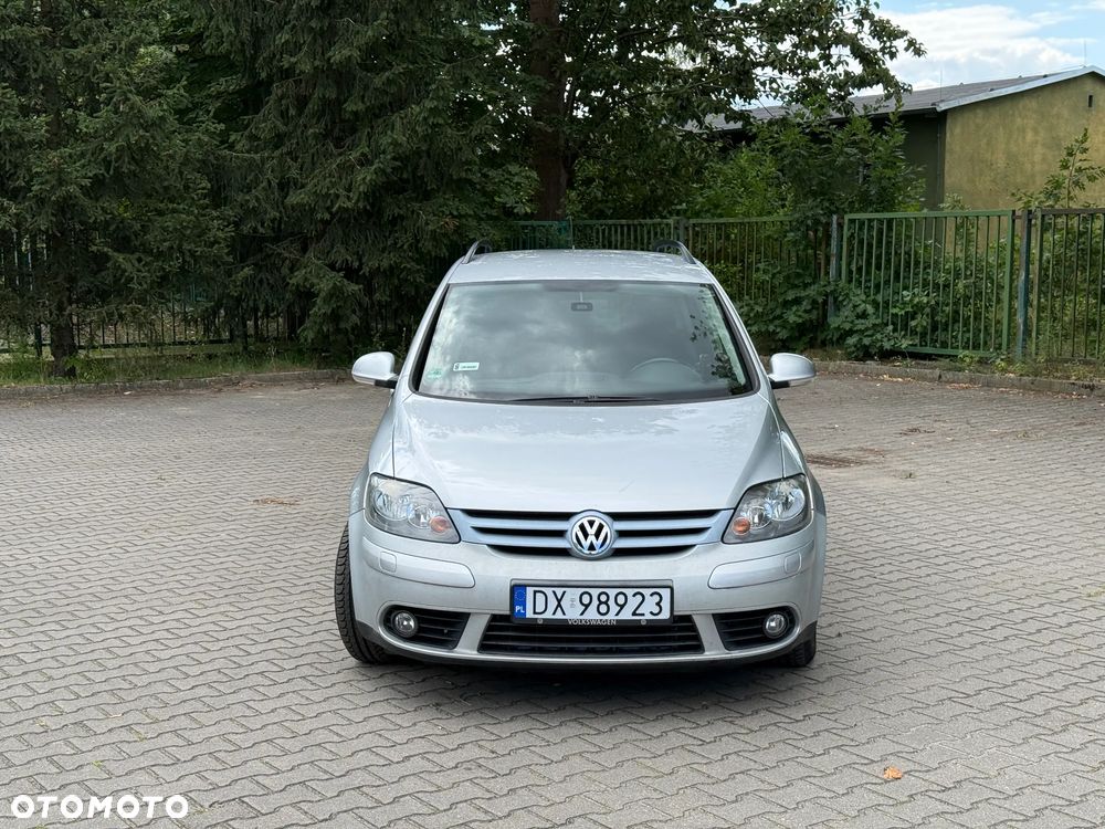 Volkswagen Golf 1.9 TDI DPF Comfortline DSG - 3