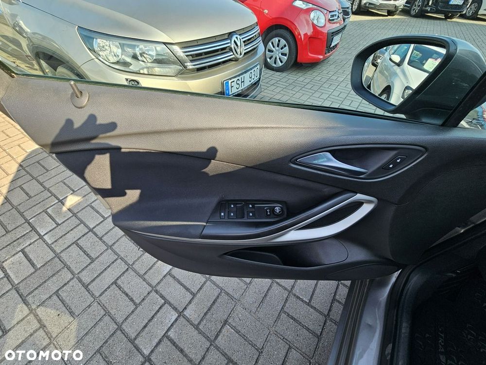 Opel Astra 1.0 Turbo Start/Stop Dynamic - 28