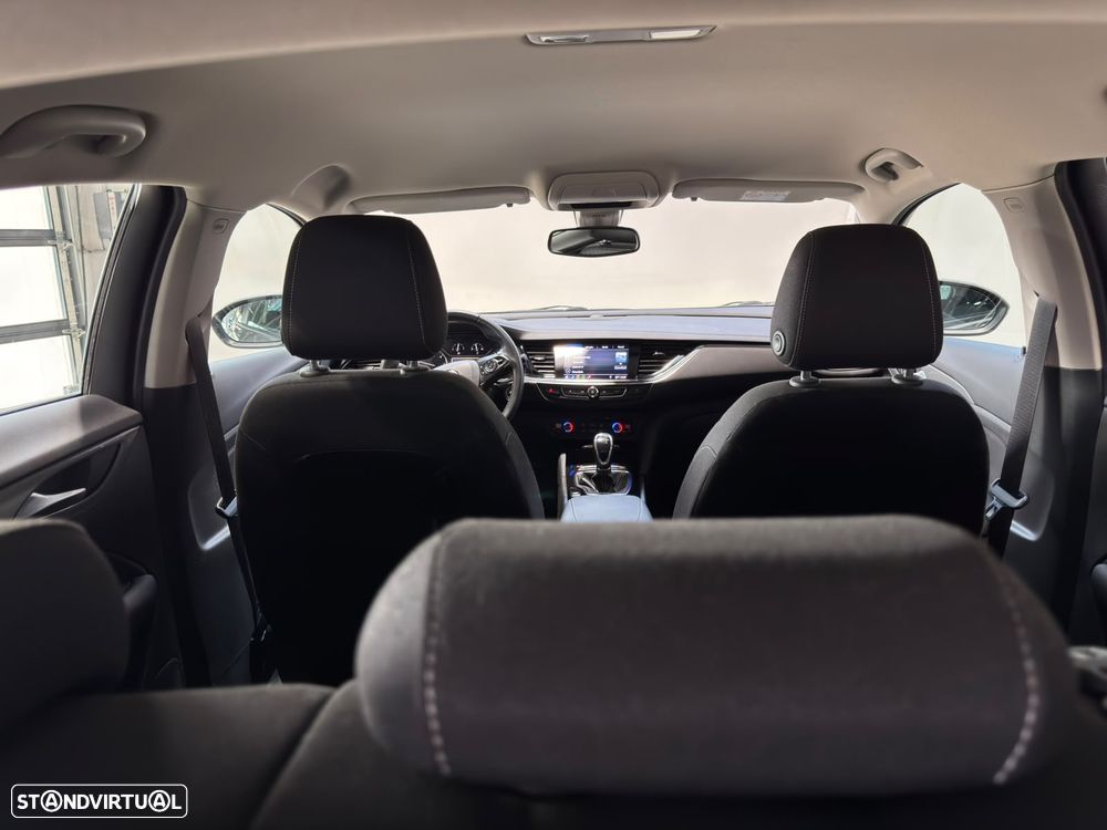 Opel Insignia Grand Sport 1.6 CDTi Business Edition — fotografia 30