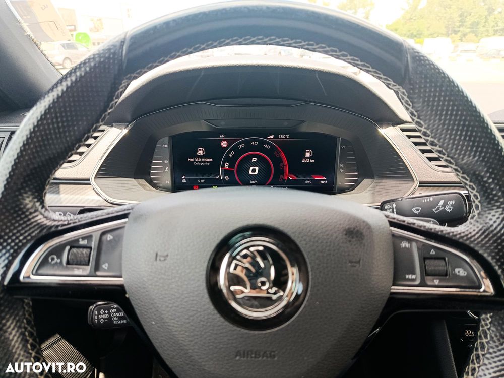 Skoda Superb 2.0 TDI DSG Sportline - 11