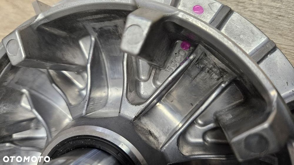 Oryginalny Wariator Rolki Yamaha T-Max 530 (2012-2016)  59C0 / 59C - 8